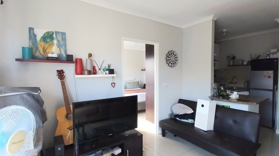 1 Bedroom Property for Sale in Kenilworth Western Cape